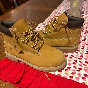 Youth Timberland Boots Size 3M